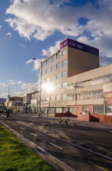 โรงแรม ByHours Las Americas โรงแรมใน