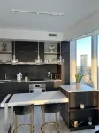 Adastay Suites Toronto فنادق في 
