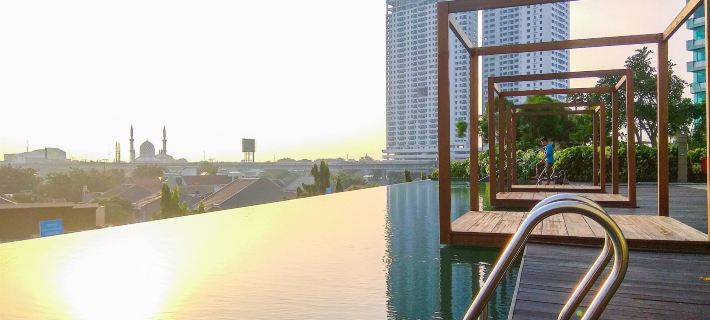 Cozy Studio Apartment @ Grand Kamala Lagoon Hotels in South Bekasi