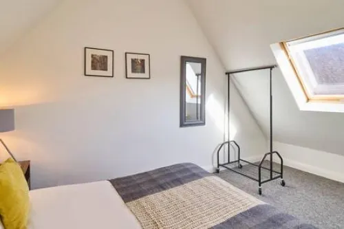 Host & Stay - King's Corner - Homestays