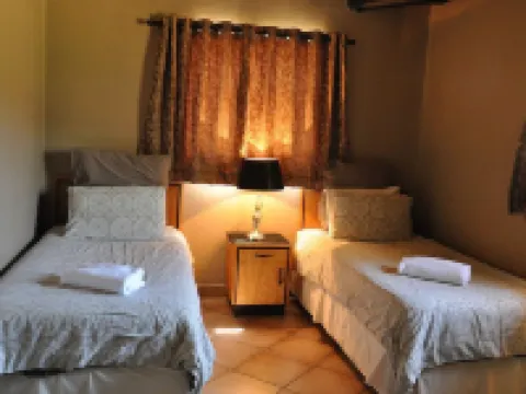 Ukutula Lion Lodge Hotels in Bojanala