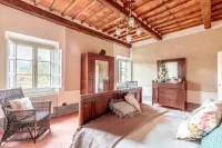 Villa Brunetta, Discover Your Modern But Traditional Villa in Lucca