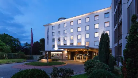 Ameron Bonn Hotel Königshof Отели рядом с достопримечательностью «Музей арифметики»