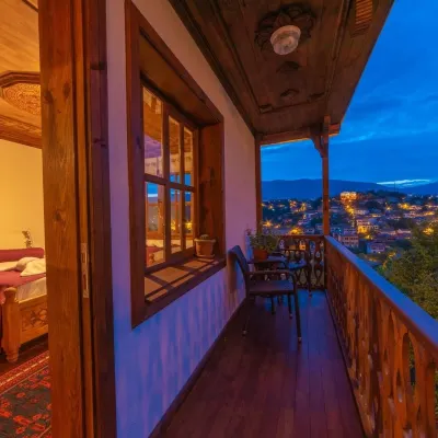 Manzara Konak Otel Hoteles cerca de Kaymakamlar Evi