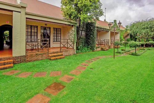 Afrique Boutique Hotel O.R. Tambo