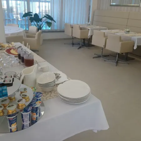Adrion Aparthotel