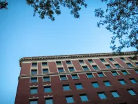 Renaissance des Moines Savery Hotel Hotels near Robert D. Ray Asian Garden
