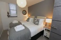 Apartment 2 Waterstone House - Luxury Sea View Apartment - balcony