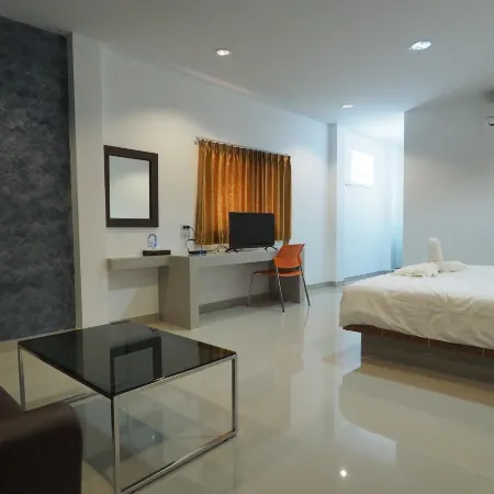 The Phant Hotel