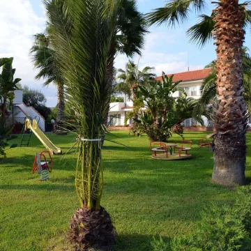 King's House Hotel Resort