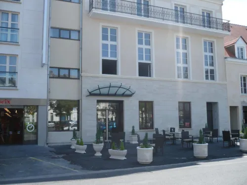 Résidence d'Artagnan Hotels in Montargis