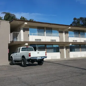 Mariposa Hotel
