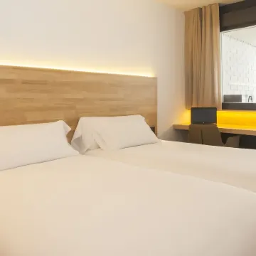 Hotel A Pamplona Hotels near Cun Clinica Universitaria
