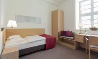 Kardinal Schulte Haus Hotel di Overath