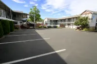 Gateway Inn - Motels