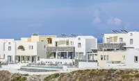Aplai Dome Hotels near Oia Caldera