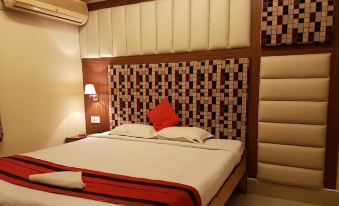 Super Townhouse Parkstreet Formerly Hotel Royal Garden