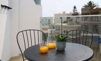 Phaedrus Living: Seaside Luxury Flat Lighthouse 68