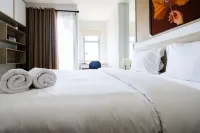 Exclusive Studio Apartment Springwood Residence Hotell i Panunggangan
