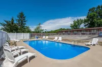 Knights Inn Ashland Hotel di Boyd County