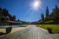 Lobogo Resort - С бассейном