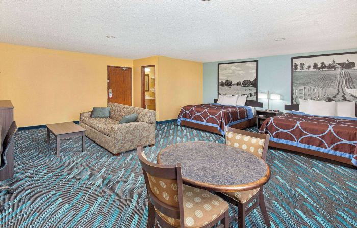 Super 8 by Wyndham Somerset
