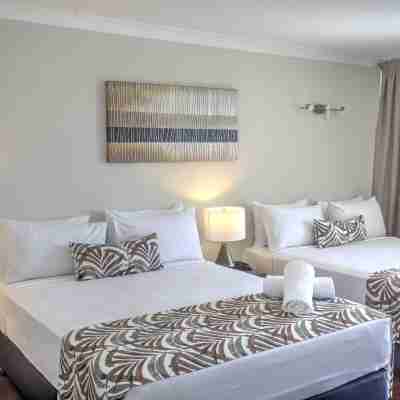 Cairns Plaza Hotel Rooms
