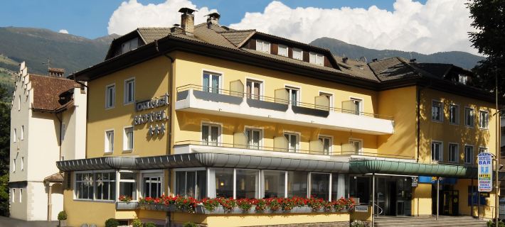 Tourist Hotel Hotels in Brixen