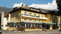 Tourist Hotel Hôtels à proximité de : Libera Università di Bolzano - Campus di Bressanone