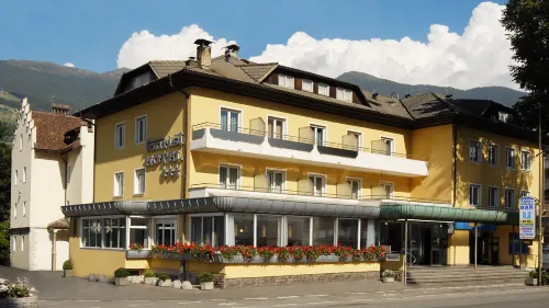 Tourist Hotel Hotels in Brixen