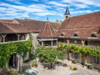 Hôtel de La Beursaudiere Hotels in Yonne