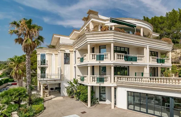 阿德里安娜公寓-卡里勒魯埃