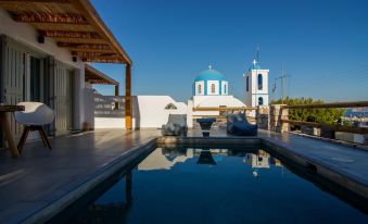 Aeris Suites