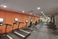 La Quinta Inn & Suites by Wyndham Detroit Metro Airport - ジム