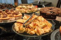 Hotel The Premium - breakfast