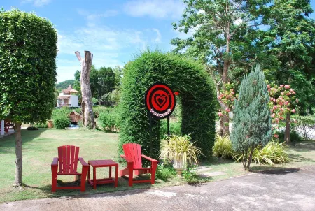 Baan Aom Kod Kun Kao Отели в г. Суан Пхынг