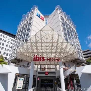 ไอบิส บอร์โดซ์ ซองทร์ เมอเรียเดค โรงแรมใกล้Palais de Justice