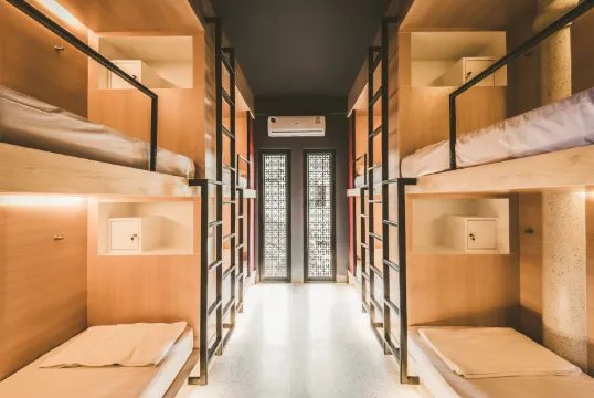 クラウドオンサラデンシーロムホステルバンコク