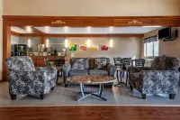 Quality Inn & Suites Warren Hotels in Warren