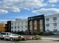 Quality Inn Lexington -Horse Park - جاكوزي