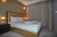Harmony Suites 2,3 - balcony