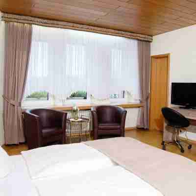 Lothringer Hof Rooms