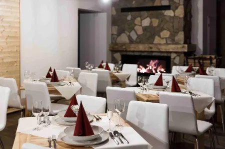 Rezort Gothal Apartmány a Penzióny Отели в г. Липтовска Осада