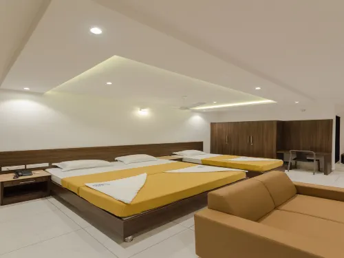 Hotel Karuna Residency - 2-Star