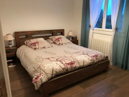 Aux Coquelicots Sauvages Отели рядом с достопримечательностью «Audencia Bachelors»