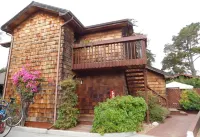 Pacific Gardens Inn Hotels in Pacific Grove