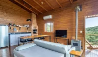 Cabin in the Mountains with Beautiful Views VST012 - Parvekkeita