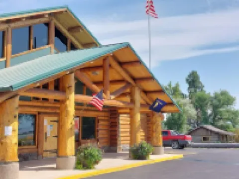 Ninepipes Lodge Hotels in 