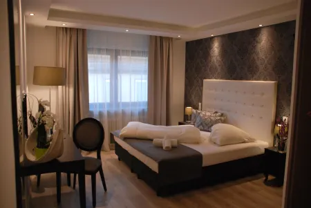 Hotel Zur Linde Отели в г. Ханау