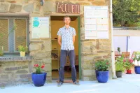Camping Le Moulin du Luech en Cévennes Hôtels à : Banne